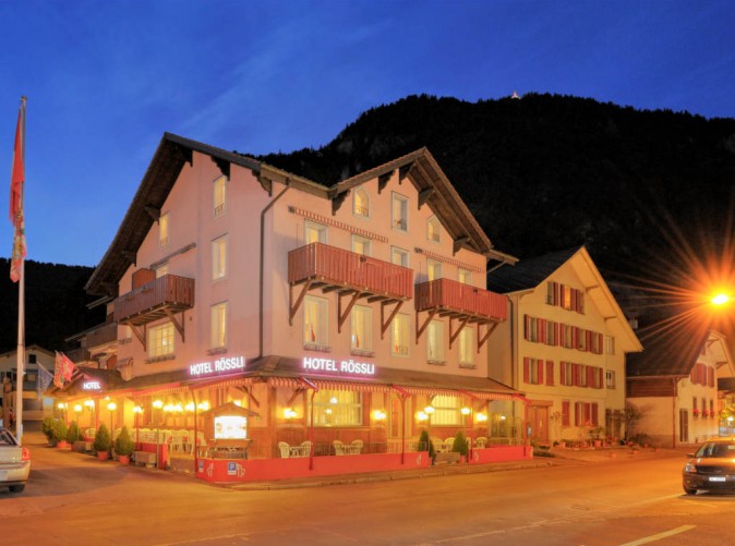 011_Roessli_Interlaken_Schoene Aussichten Touristik__Aussenansicht
